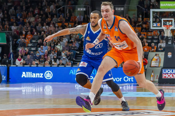 在守门员位 在守门员位